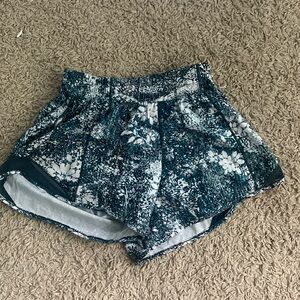 LULULEMON HOTTY HOT SHORTS